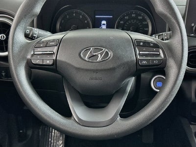 2022 Hyundai KONA SEL