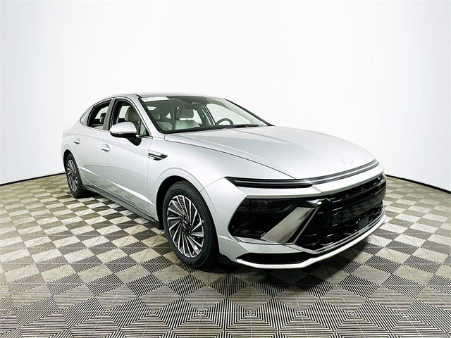 2025 Hyundai SONATA HYBRID SEL