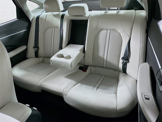 2025 Hyundai SONATA HYBRID SEL