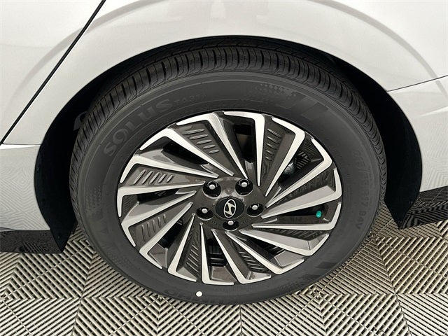 2025 Hyundai SONATA HYBRID SEL