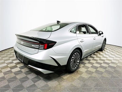 2025 Hyundai SONATA HYBRID SEL