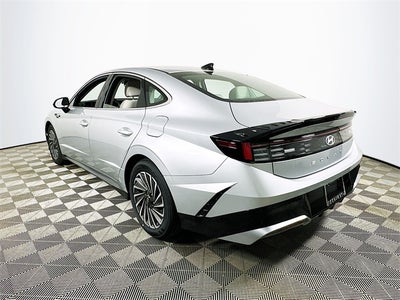 2025 Hyundai SONATA HYBRID SEL
