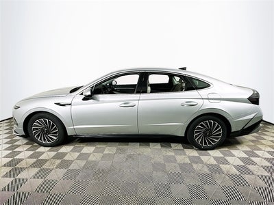 2025 Hyundai SONATA HYBRID SEL
