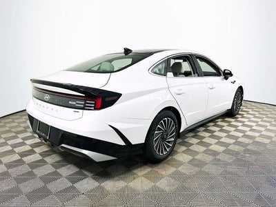 2026 Hyundai SONATA HYBRID SEL