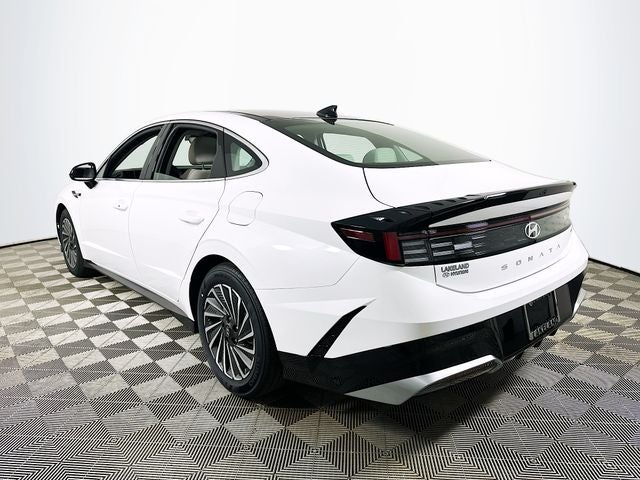 2026 Hyundai SONATA HYBRID SEL