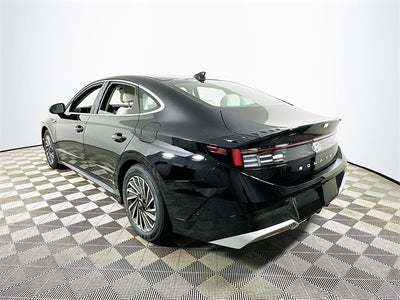2025 Hyundai SONATA HYBRID SEL