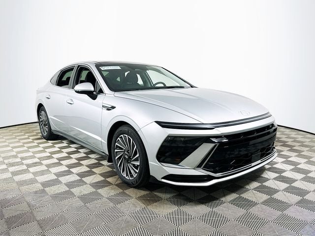 2026 Hyundai Sonata SEL's photo