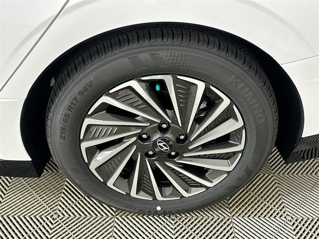 2025 Hyundai SONATA HYBRID SEL