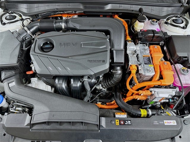 2025 Hyundai SONATA HYBRID SEL