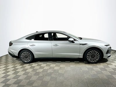 2026 Hyundai SONATA HYBRID SEL