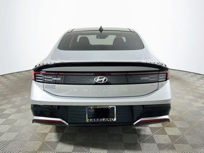 2026 Hyundai SONATA HYBRID SEL