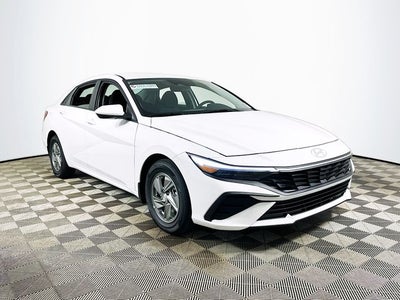 2026 Hyundai ELANTRA SE