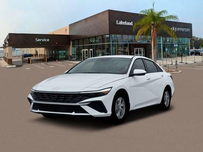 2026 Hyundai ELANTRA SE