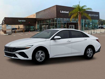 2026 Hyundai ELANTRA SE