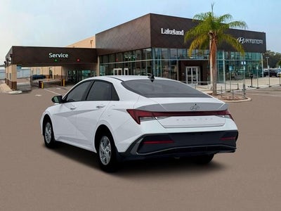 2026 Hyundai ELANTRA SE