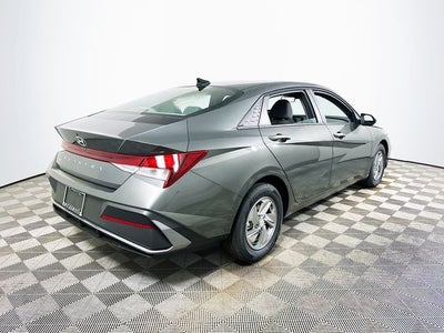 2026 Hyundai ELANTRA SE