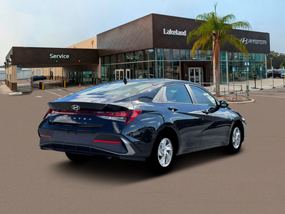 2026 Hyundai ELANTRA SE