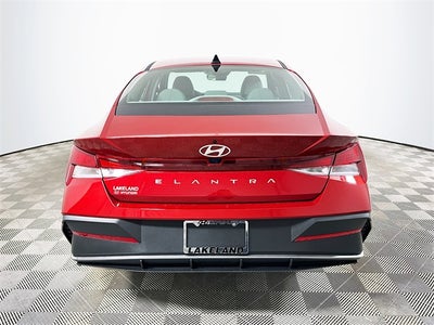 2026 Hyundai ELANTRA SE