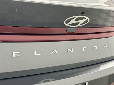 2026 Hyundai ELANTRA SE