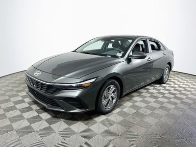 2026 Hyundai ELANTRA SE