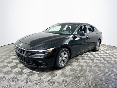 2026 Hyundai ELANTRA SE