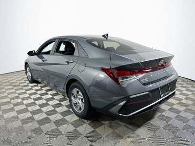 2026 Hyundai ELANTRA SE