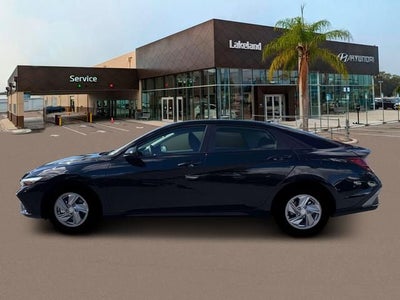 2026 Hyundai ELANTRA SE