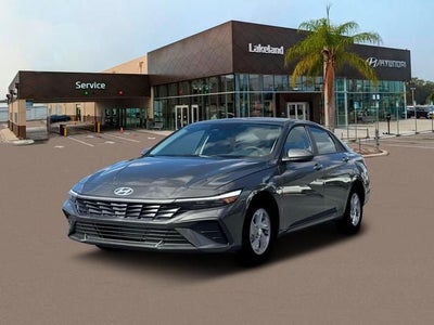 2026 Hyundai ELANTRA SE