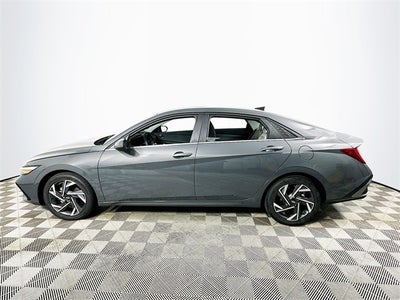 2025 Hyundai ELANTRA Limited