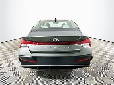 2025 Hyundai ELANTRA Limited
