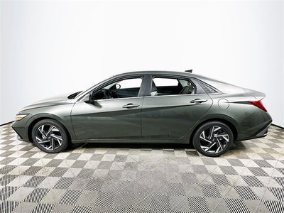 2025 Hyundai ELANTRA Limited