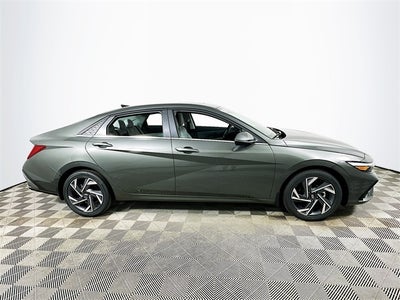 2025 Hyundai ELANTRA Limited