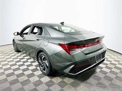 2025 Hyundai ELANTRA Limited