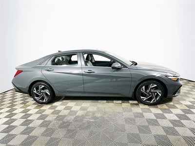 2025 Hyundai ELANTRA Limited