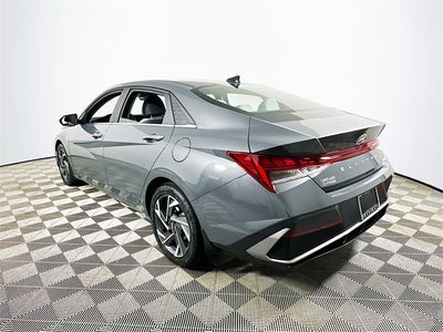 2025 Hyundai ELANTRA Limited