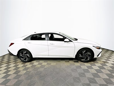 2025 Hyundai ELANTRA SEL Convenience