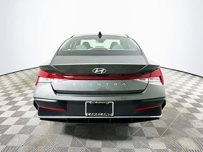 2025 Hyundai ELANTRA SEL Convenience