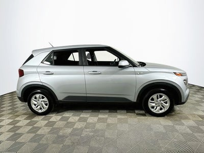 2023 Hyundai VENUE SE
