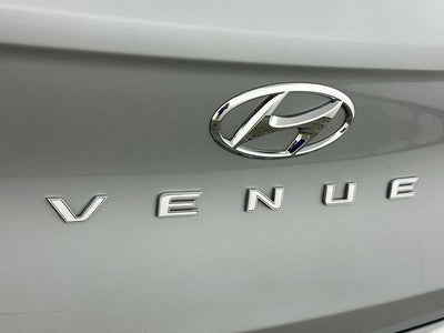 2023 Hyundai VENUE SE