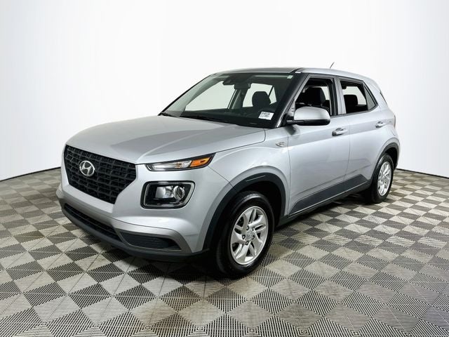 2023 Hyundai VENUE SE