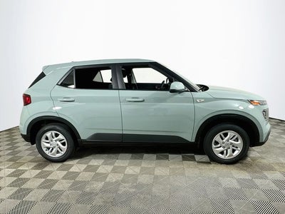 2026 Hyundai VENUE SE