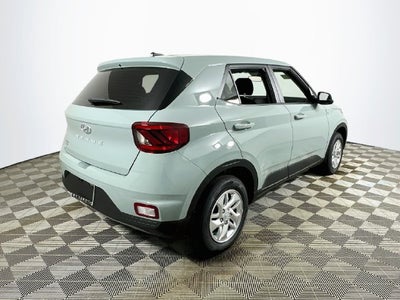 2026 Hyundai VENUE SE
