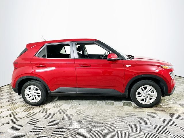 2023 Hyundai VENUE SE