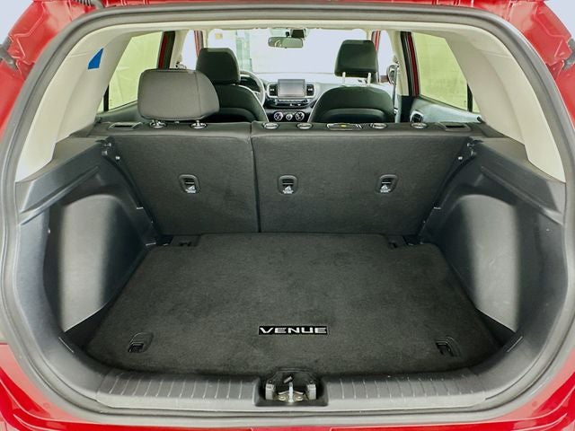 2023 Hyundai VENUE SE