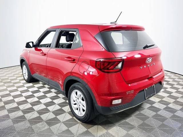 2023 Hyundai VENUE SE
