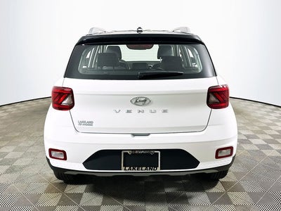2026 Hyundai VENUE SEL W/Two-Tone Roof