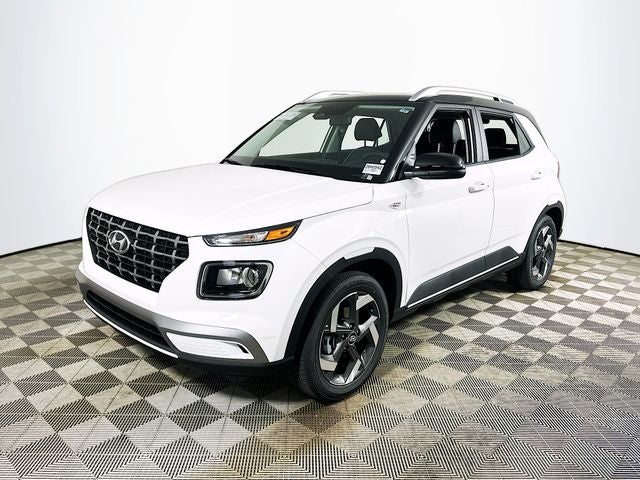 2026 Hyundai VENUE SEL W/Two-Tone Roof