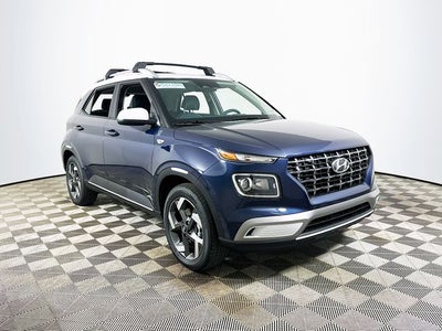 2026 Hyundai VENUE SEL W/Two-Tone Roof
