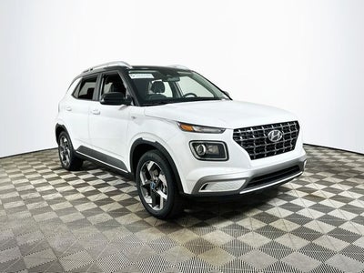 2026 Hyundai VENUE SEL W/Two-Tone Roof