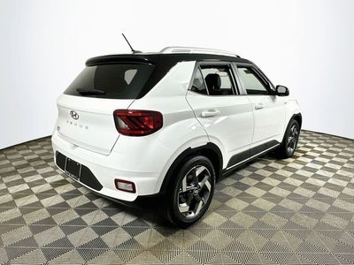 2026 Hyundai VENUE SEL W/Two-Tone Roof